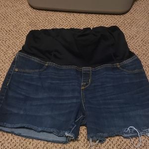 Maternity shorts